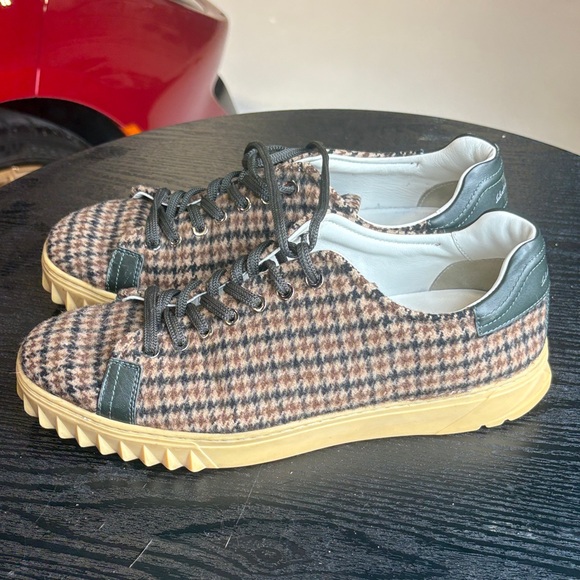 Salvatore Ferragamo Limited Edition White Interior - Picture 4 of 6